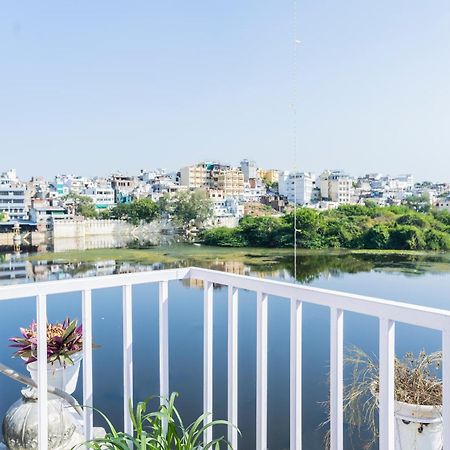 Natural Lake View Hotel Ουνταϊπούρ Εξωτερικό φωτογραφία