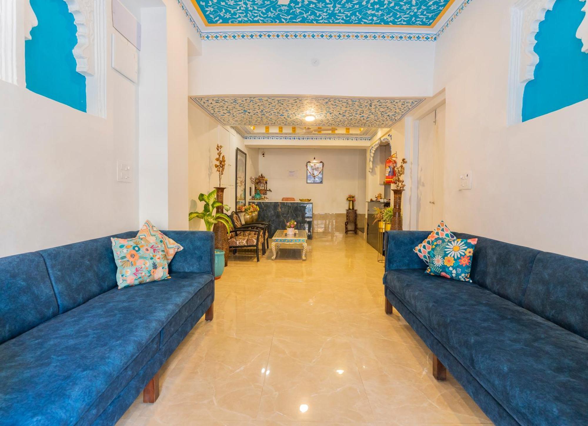 Natural Lake View Hotel Ουνταϊπούρ Εξωτερικό φωτογραφία